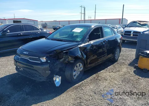 2022 Kia Rio Lx z USA, uszkodzony, nr VIN 3KPA24AD3NE479780